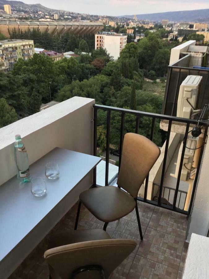 Welcome Генацвале))) Tbilisi Exterior photo
